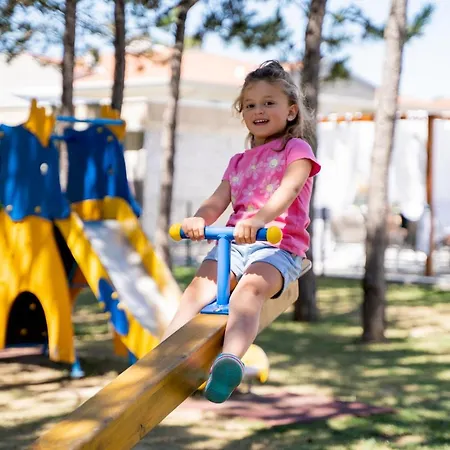 Summer Time Family شقة بيبيوني