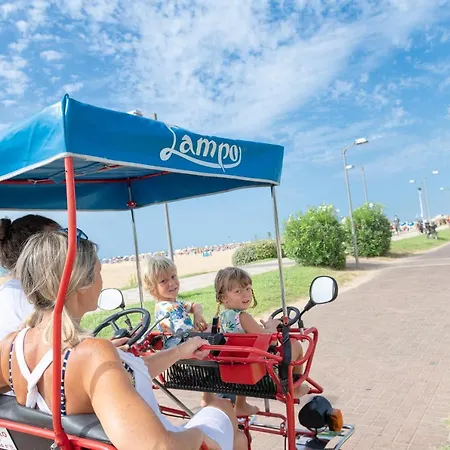 Summer Time Family شقة