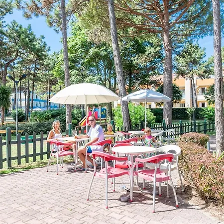 Summer Time Family Apartment *